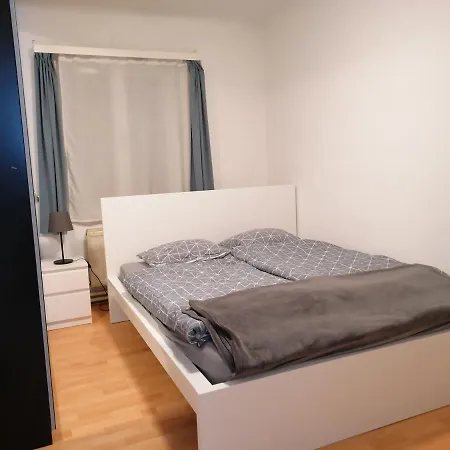 Cozy In City Apartment *